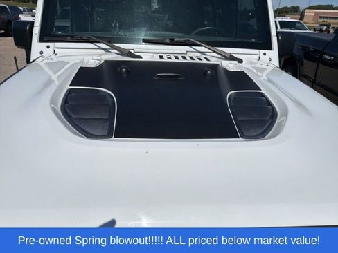 Used 2018 Jeep Wrangler Unlimited Rubicon AWD/4WD image 12