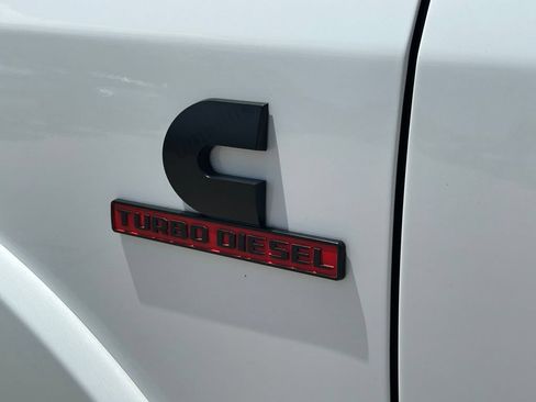 Used 2025 RAM 3500 Limited AWD/4WD image 17