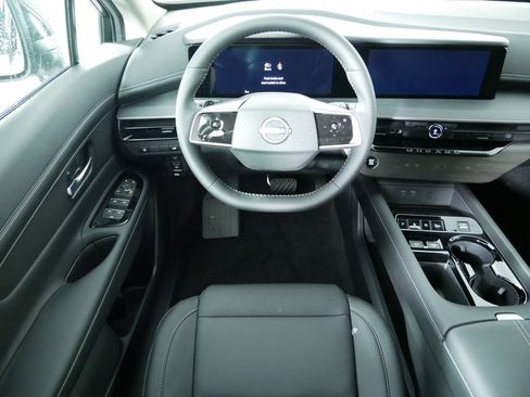 Used 2025 Nissan Murano SV image 20