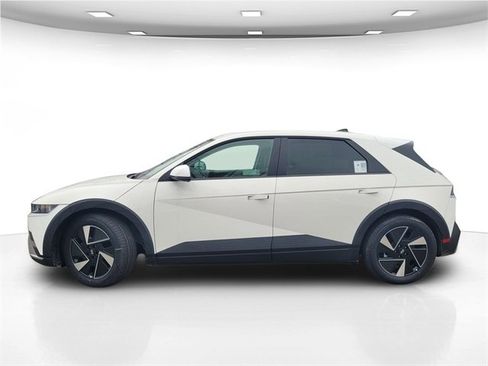 New 2026 Hyundai Ioniq 5 SEL image 5