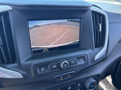 Certified 2024 GMC Terrain SLE FWD image 31