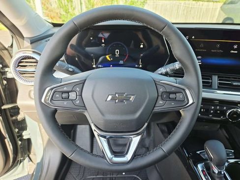 New 2026 Chevrolet Trax LT w/ Driver Confidence Package FWD image 18