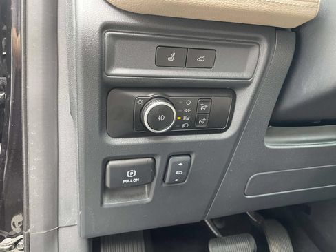 Used 2024 Ford Expedition Limited AWD/4WD image 22