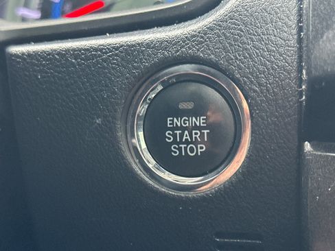 Used 2019 Toyota 4Runner Limited image 24