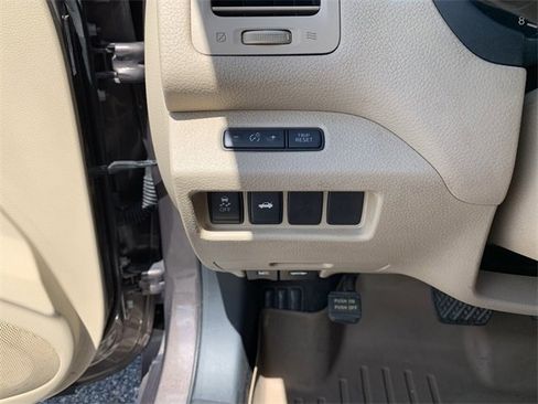 Used 2015 Nissan Altima 2.5 SV w/ Convenience Package image 31