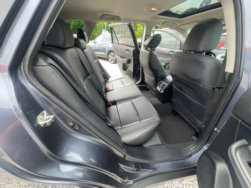 Used 2016 Subaru Outback 3.6R Limited AWD/4WD image 11