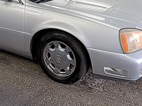 Used 2002 Cadillac De Ville w/ Comfort/Convenience Pkg FWD image 20