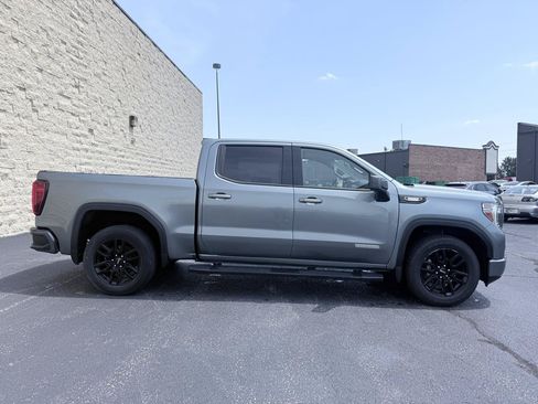 Used 2021 GMC Sierra 1500 Elevation w/ LPO, Elevation Black Package AWD/4WD image 8