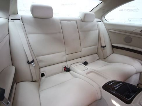 Used 2010 BMW 328i xDrive Coupe image 25