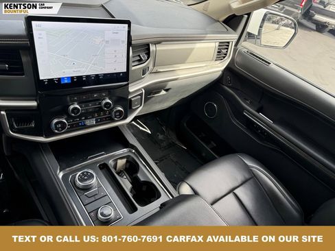 Used 2024 Ford Expedition XLT image 25