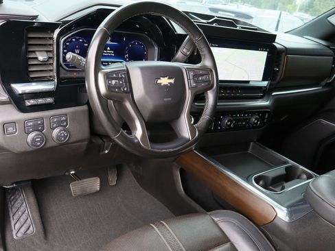Certified 2024 Chevrolet Silverado 3500 High Country w/ High Country Premium Package AWD/4WD image 12