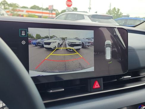 New 2026 Kia Carnival EX FWD image 31