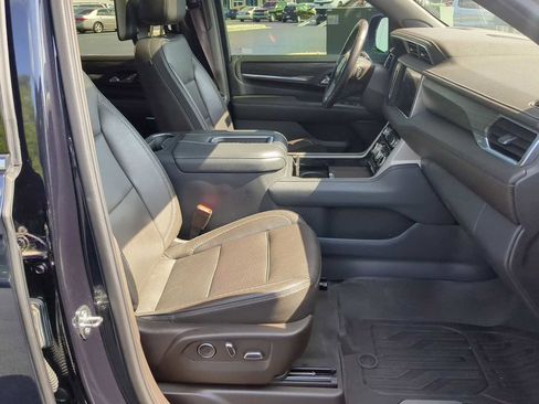 Used 2021 GMC Yukon Denali w/ Denali Premium Package AWD/4WD image 31