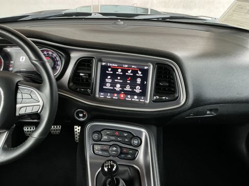 Used 2019 Dodge Challenger R/T Scat Pack w/ Driver Convenience Group image 9