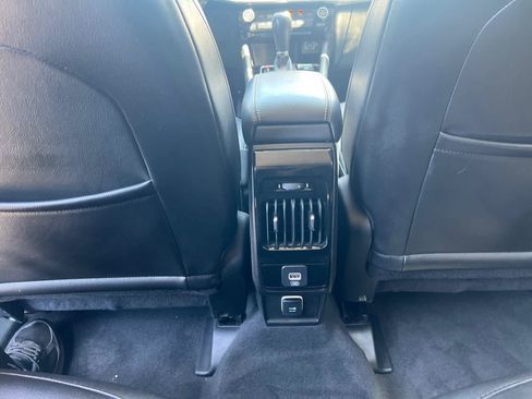 Used 2022 Jeep Compass Limited AWD/4WD image 32