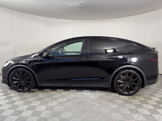 Used 2023 Tesla Model X AWD/4WD image 3