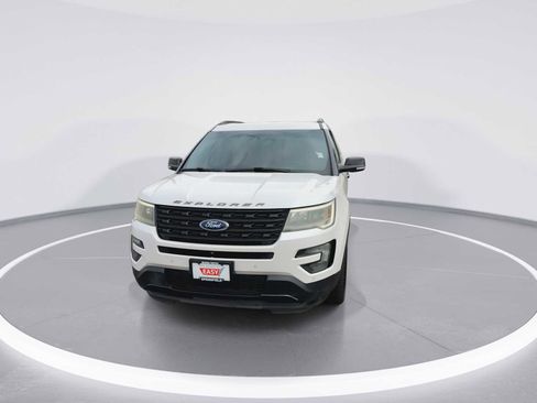 Used 2016 Ford Explorer Sport w/ Equipment Group 401A AWD/4WD image 3