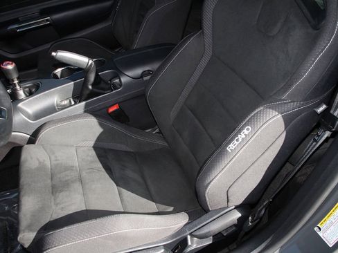 Used 2018 Ford Mustang Shelby GT350 w/ Electronics Package image 21