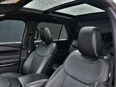 Used 2020 Ford Explorer ST w/ Premium Technology Package image 18