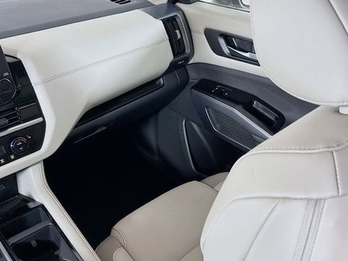 Certified 2023 Nissan Pathfinder SL image 25