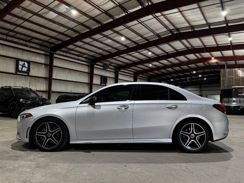Used 2020 Mercedes-Benz A 220 - w/ AMG Line image 8