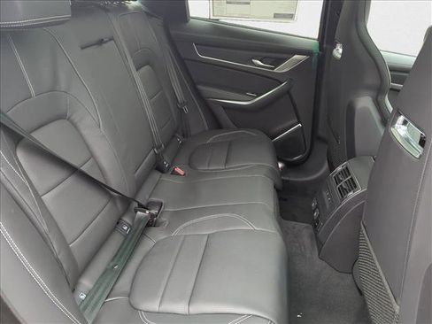 New 2025 Jaguar F-PACE R-Dynamic S image 23