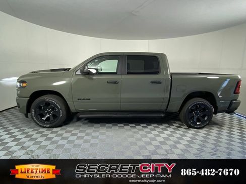 New 2026 RAM 1500 Express AWD/4WD image 4