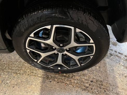 Used 2025 Jeep Compass Limited AWD/4WD image 30