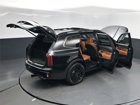 Used 2024 Kia Telluride SX Prestige X-Line image 32