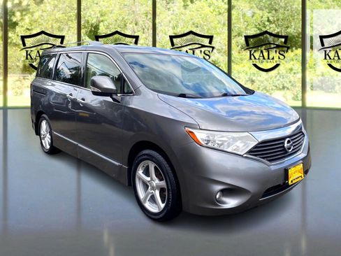 Used 2015 Nissan Quest SL image 3