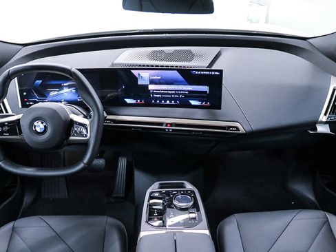 New 2026 BMW iX xDrive60 w/ Premium Package image 12