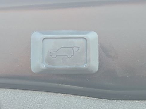 Used 2025 Toyota RAV4 XLE Premium w/ Weather Package AWD/4WD image 14