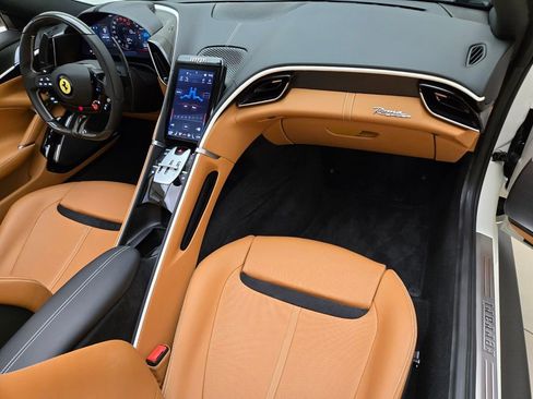 Used 2026 Ferrari Roma Spider RWD image 27