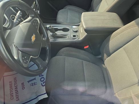 Used 2018 Chevrolet Traverse LT image 14