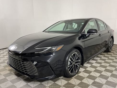 New 2026 Toyota Camry XLE FWD image 3