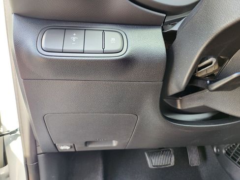 New 2026 Hyundai Venue SE image 26