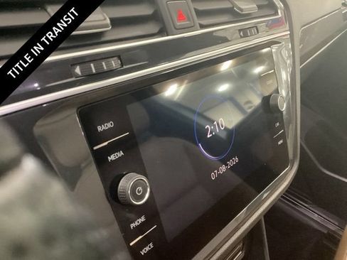 Used 2024 Volkswagen Tiguan SE R-Line AWD/4WD image 9