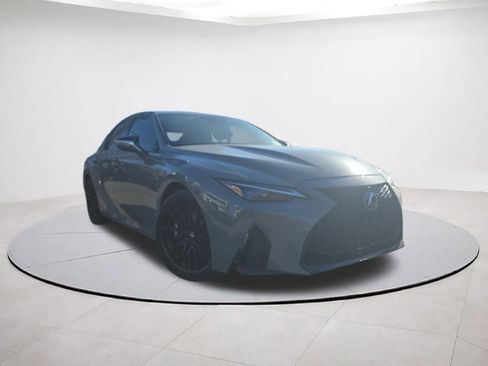Used 2022 Lexus IS 500 image 1