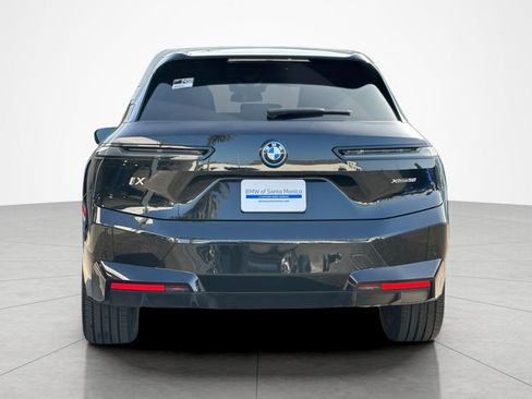 Used 2024 BMW iX xDrive50 w/ Sport Package AWD/4WD image 4