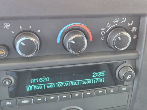 New 2025 Chevrolet Express 2500 w/ Driver Convenience Package image 15