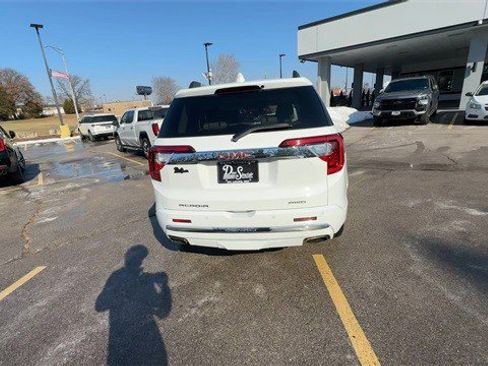 Used 2021 GMC Acadia Denali w/ Denali Ultimate Package image 9