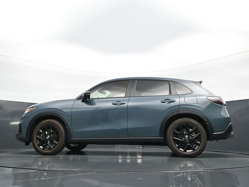 Used 2025 Honda HR-V Sport image 28