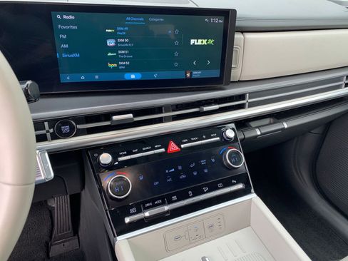 Used 2025 Hyundai Santa Fe SEL image 20