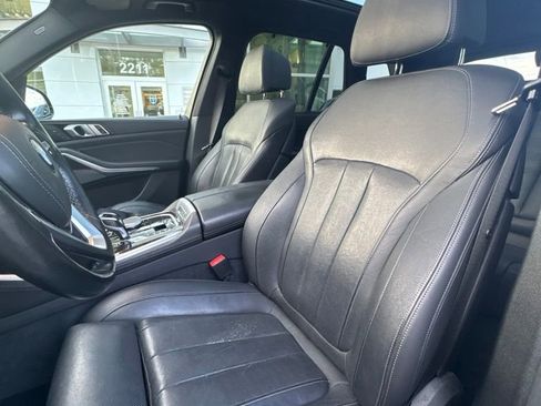 Used 2019 BMW X5 xDrive50i AWD/4WD image 11