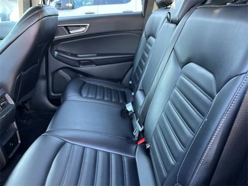 Used 2023 Ford Edge SEL image 20