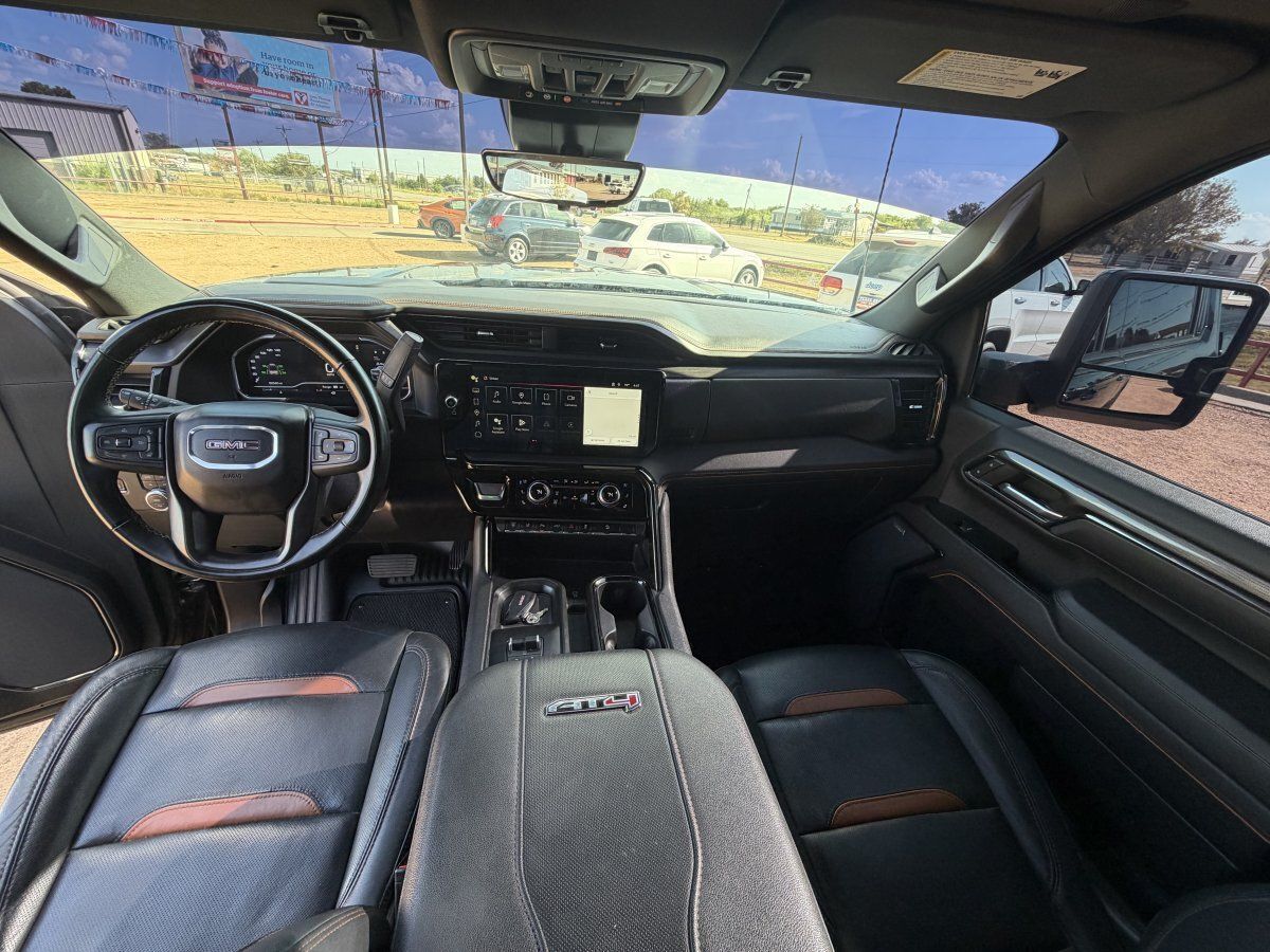 Used 2024 GMC Sierra 2500 AT4 w/ AT4 Premium Plus Package AWD/4WD image 32