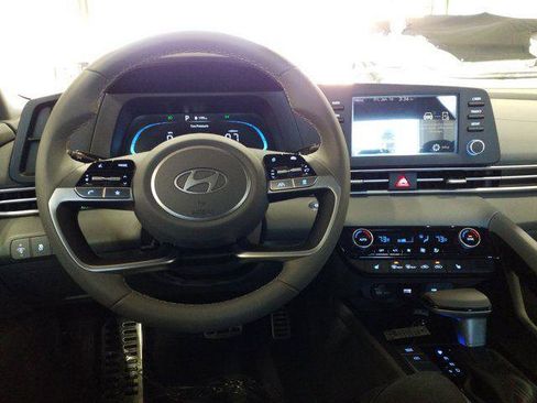 New 2026 Hyundai Elantra SEL Sport image 4