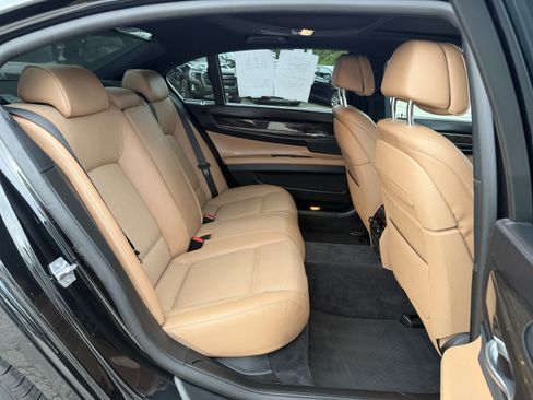 Used 2014 BMW 750Li xDrive AWD/4WD image 9