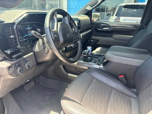 Used 2024 Chevrolet Silverado 1500 ZR2 w/ Technology Package AWD/4WD image 13