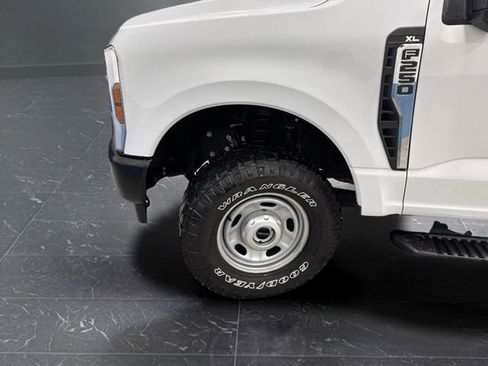 Used 2024 Ford F250 XL w/ 360-Degree Camera Package image 37